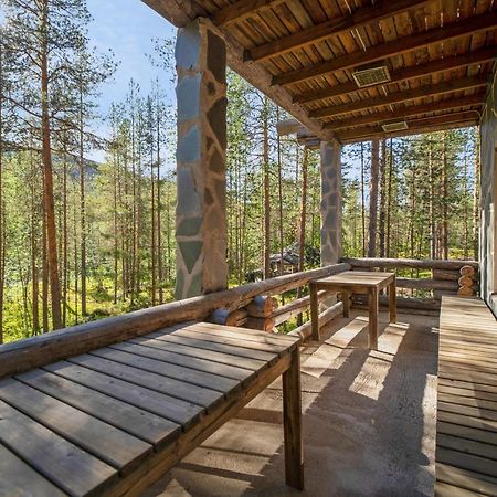 Log Villa Tietotunturi ピュハトゥントゥリ エクステリア 写真